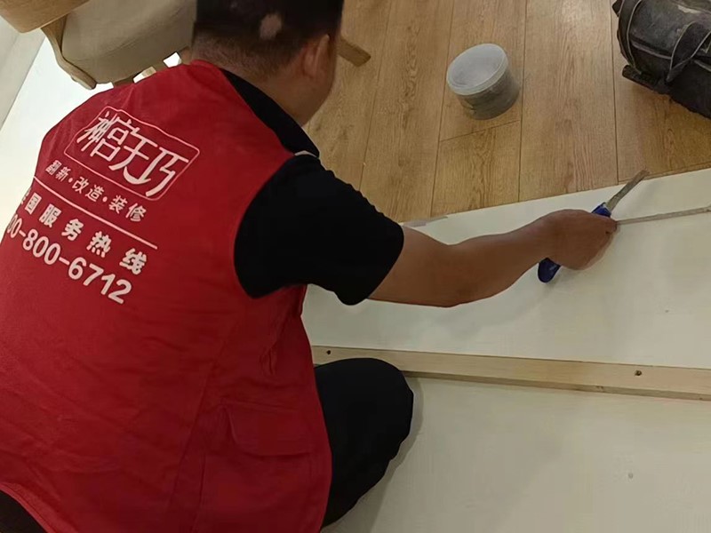室內(nèi)不敲瓷磚可以直接鋪木地板嗎？聰明人都這么干！(圖4)