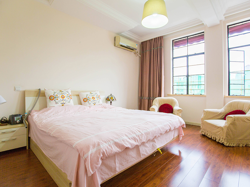 南京臥室安裝什么燈好？南京臥室安裝風扇燈好不好？(圖3)