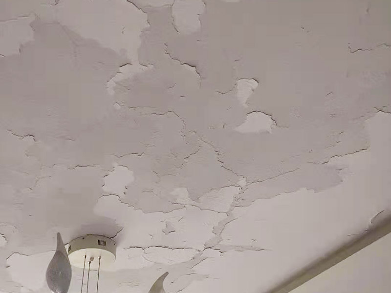 老房子墻面潮濕老掉皮怎么辦？