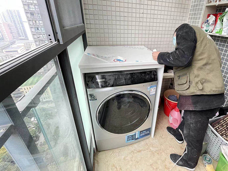 小戶型陽臺裝修如何增加收納空間？(圖3)