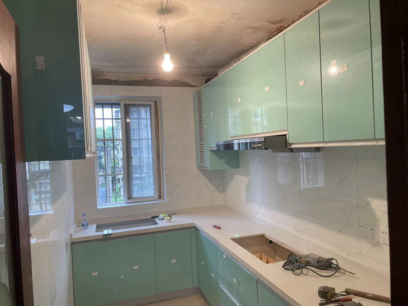 廚房瓷磚選什么顏色比較好呢？